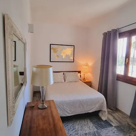 Casa Mama Lola * Fuengirola