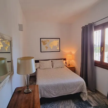 Casa Mama Lola * Fuengirola