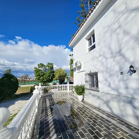 Casa Mama Lola Villa