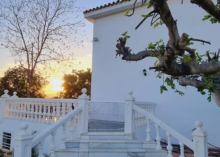 Casa Mama Lola * Fuengirola