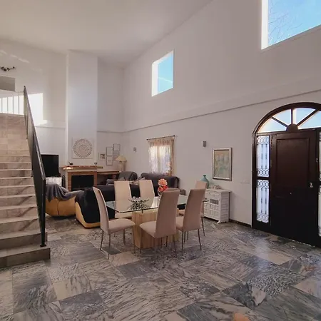 Casa Mama Lola